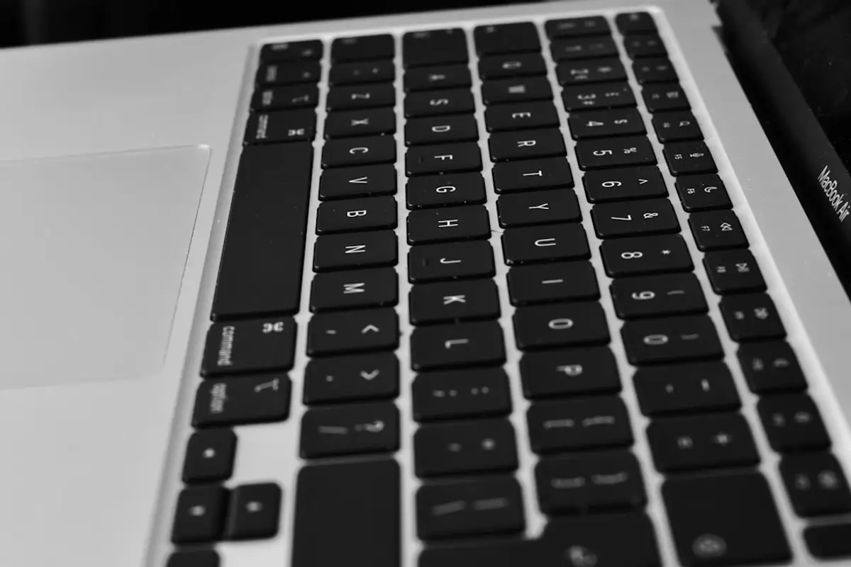 shallow focus photo of woman in gray jacket